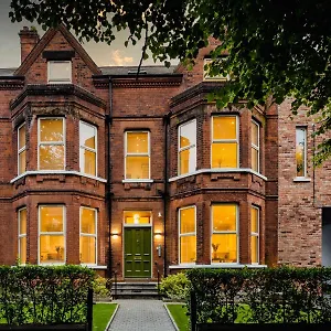  Apartment 5 Star - The Ulsterville Residences - Free On-site Parking United Kingdom