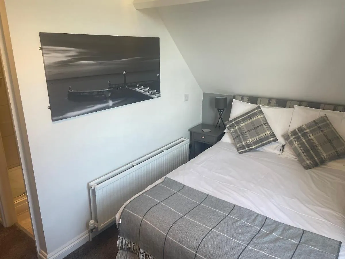 The Fylingdales Inn روبن هودز باي